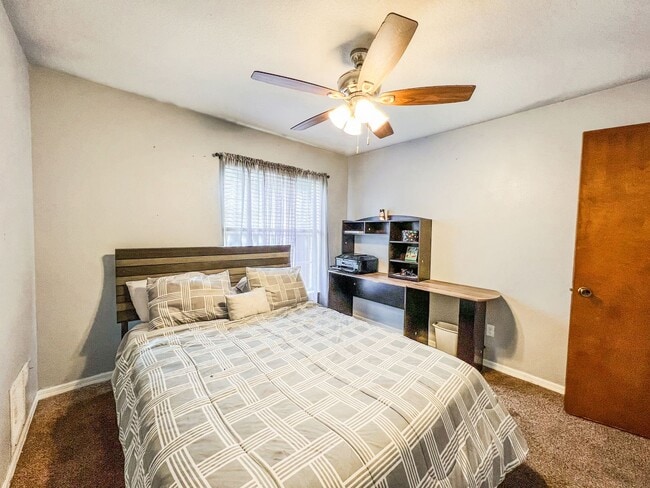 Building Photo - For Rent | Hidden Glen Community | 4 Bed, ...