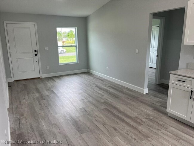 Building Photo - 7213 Ancha St