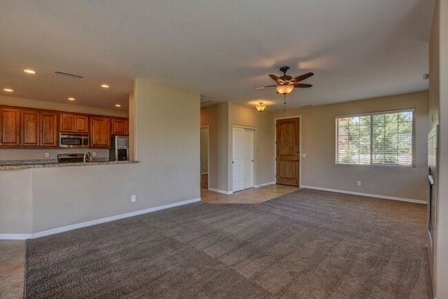 Building Photo - Beautiful home in Prescott
