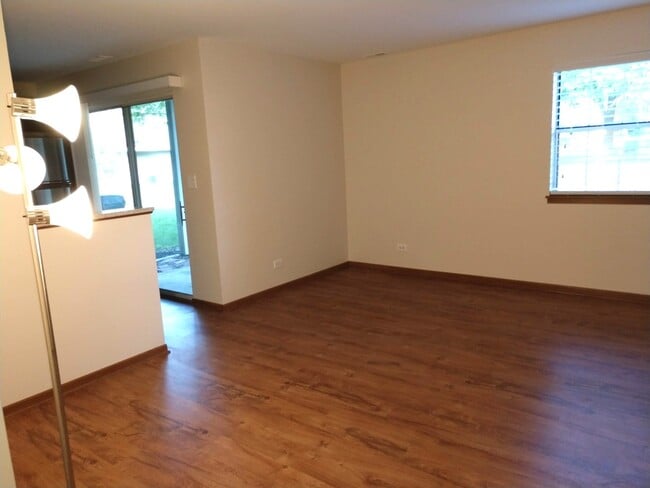 Building Photo - 15 Gant Cir