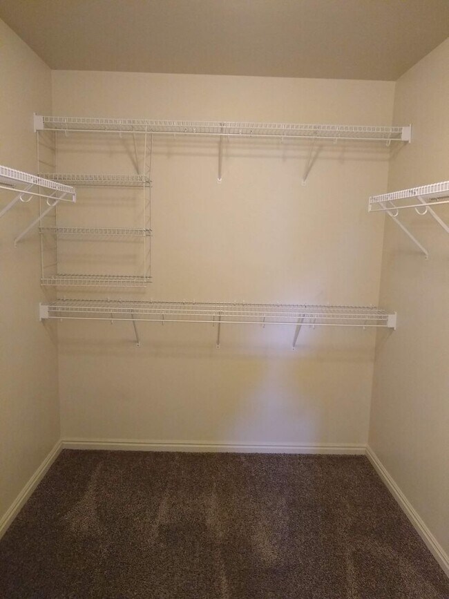 Building Photo - BEAUTIFUL 4 BED 2.5 BATH HOME FOR RENT IN LEHI!!!