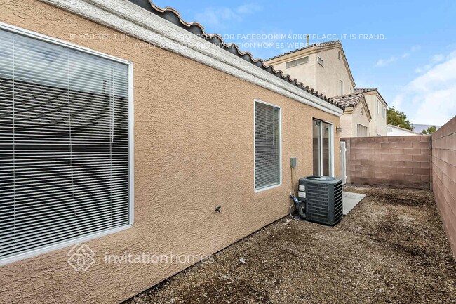 Building Photo - 4946 Attitude Ct