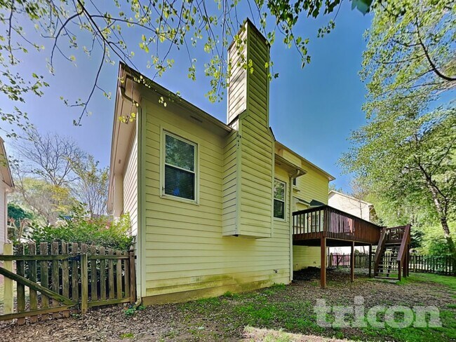 Building Photo - 4390 Pinewalk Dr