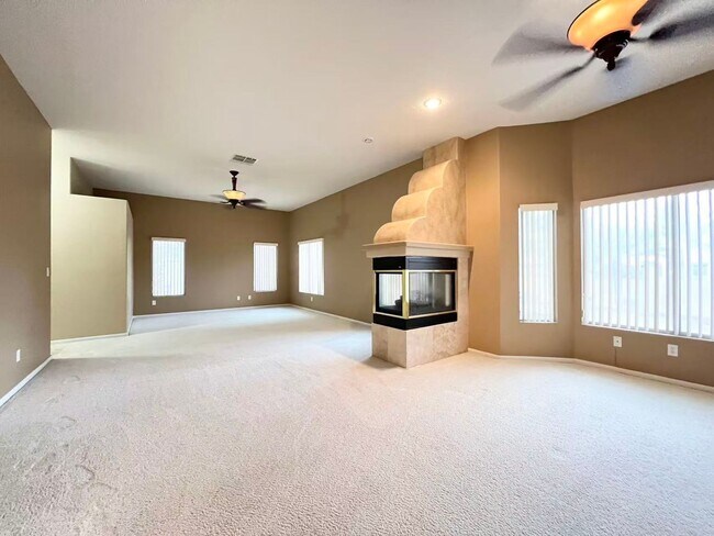 Building Photo - 2105 Eaglepath Cir