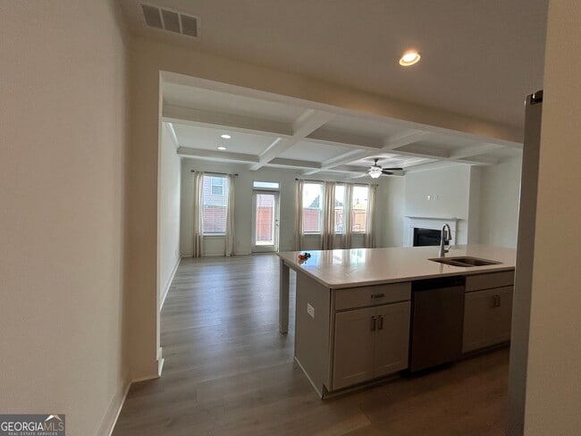 Building Photo - 7741 Squire Ct