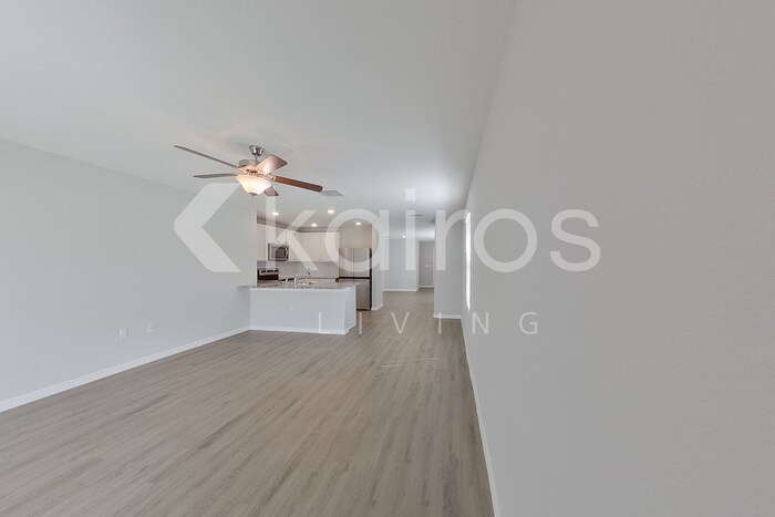 Building Photo - 8584 SW 44th Ct