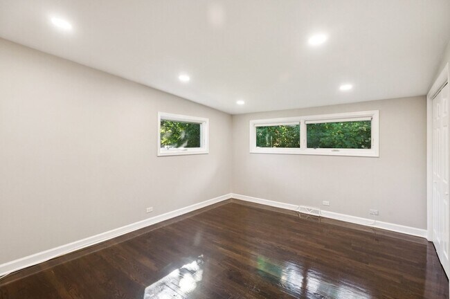 Building Photo - 1321 Heatherfield Ln