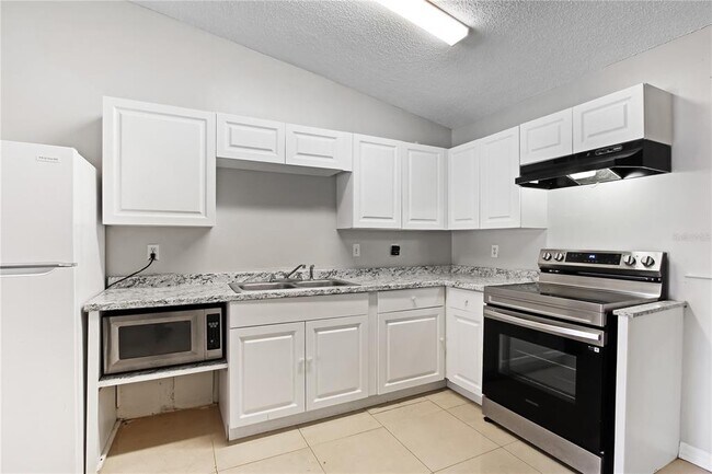 Building Photo - 3802 Shady Grove Cir