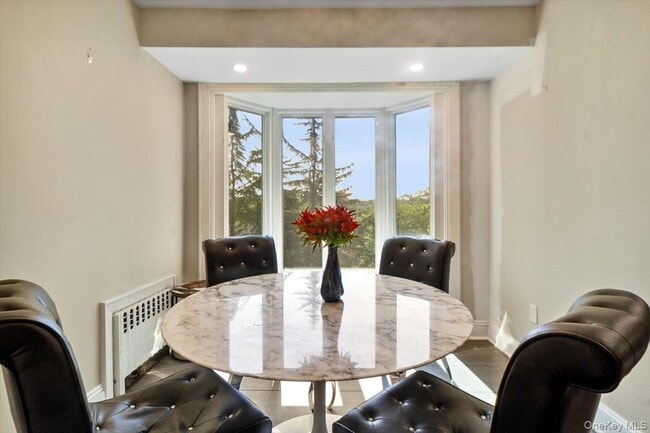 Building Photo - 110 Edgemont Rd