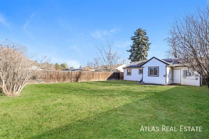 Building Photo - 2365 Fulton St