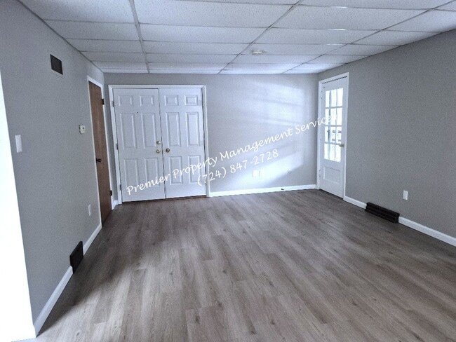 Building Photo - 1423 Beaver Rd