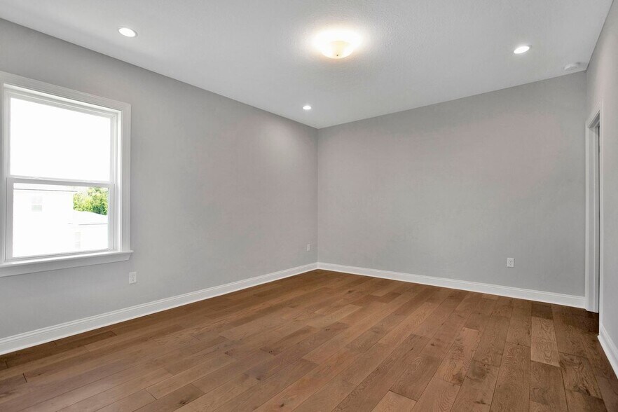 Building Photo - 11476 Madelynn Dr