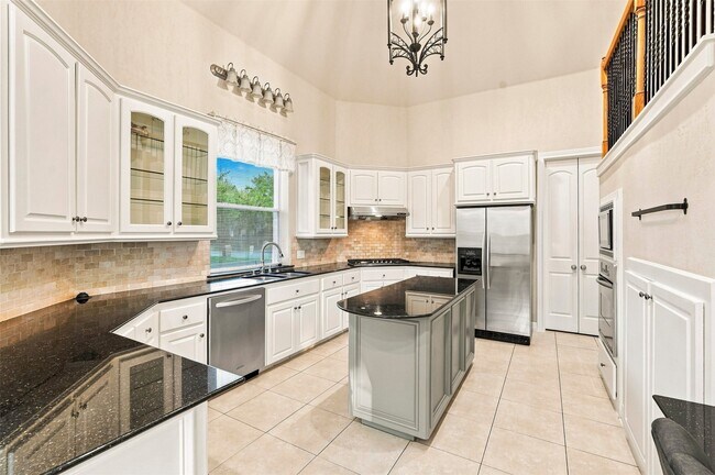 Building Photo - 1726 Parklake Village Dr