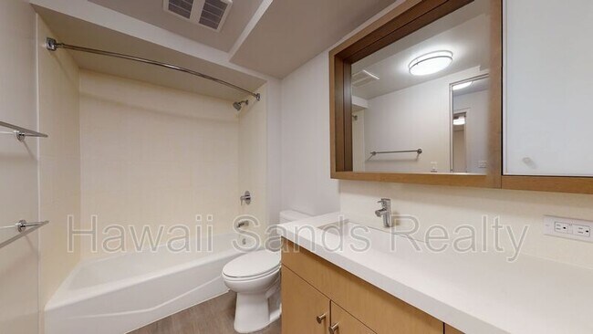 Building Photo - 7000 Hawaii Kai Dr
