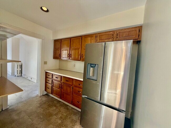 Building Photo - 44 Gray St