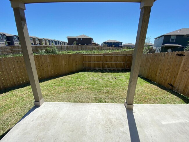 Building Photo - 14003 Fratelli Rd