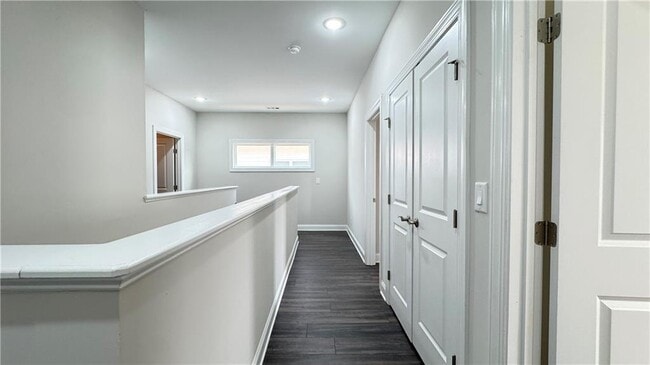 Building Photo - 750 Fieldcrest Park Ln