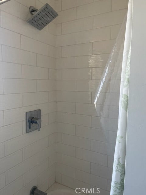 Building Photo - 1809 E 4th St