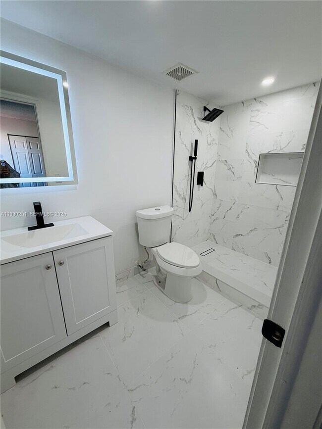 Building Photo - 10296 NW 9th St Cir