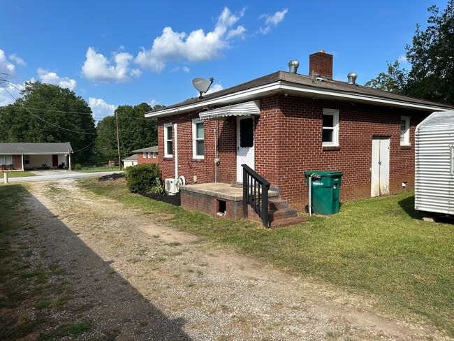 Building Photo - 1116 Cornelia Cir