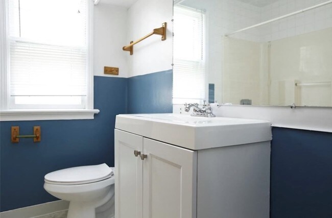 Building Photo - 185 Hildegarde Rd