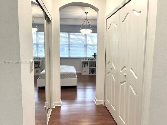 Building Photo - 11562 NW 80th St