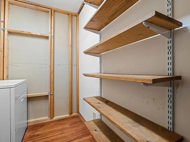 Building Photo - Earn Wealth While Leasing - Like a Homeowner - Lease to Own