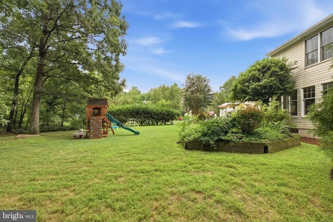 Building Photo - 7707 Lake Glen Dr