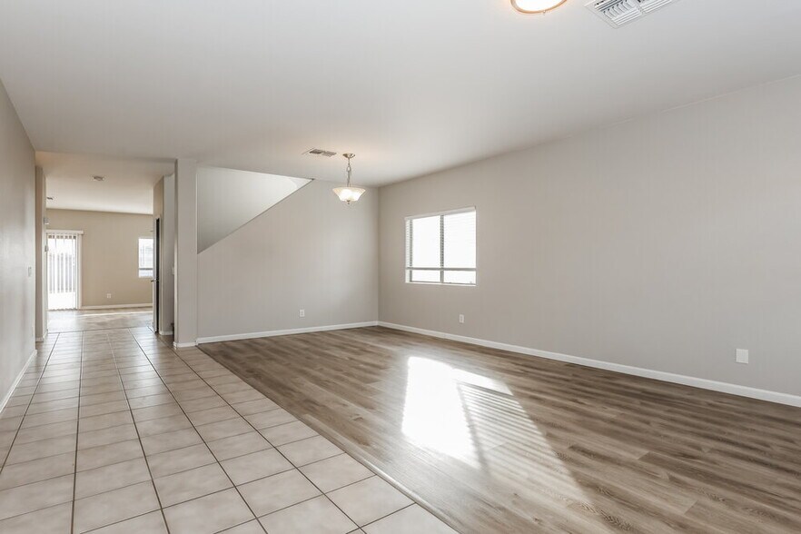 Building Photo - 6409 W Pioneer St