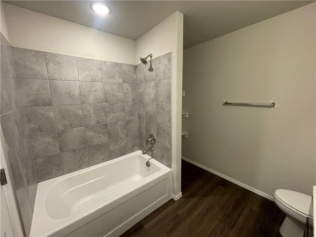 Building Photo - 2705 Bauer St