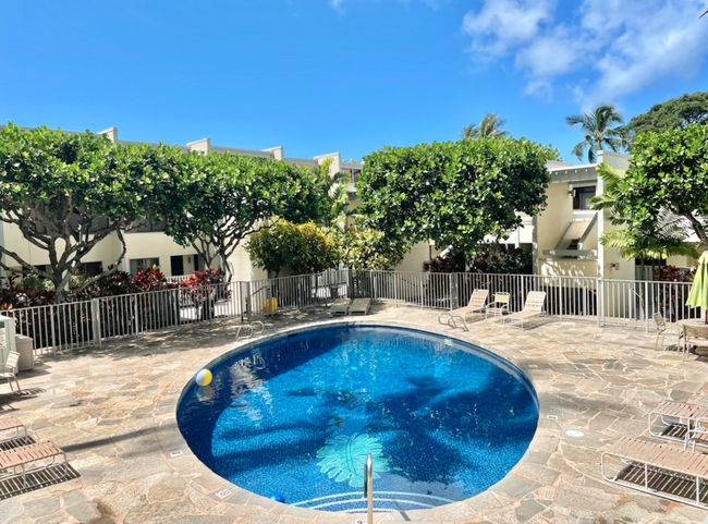 Building Photo - 6770 Hawaii Kai Dr