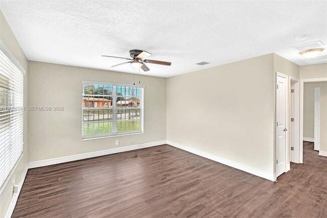 Building Photo - 20622 NW 23rd Ct