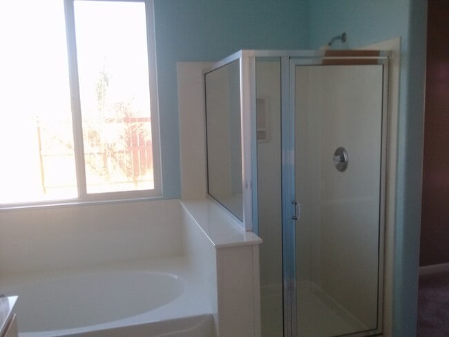 Building Photo - 4/2 bath