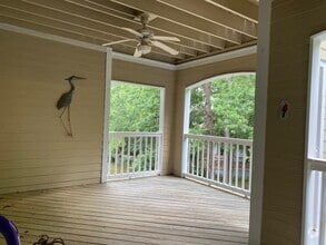 Building Photo - 525 Sandringham Dr