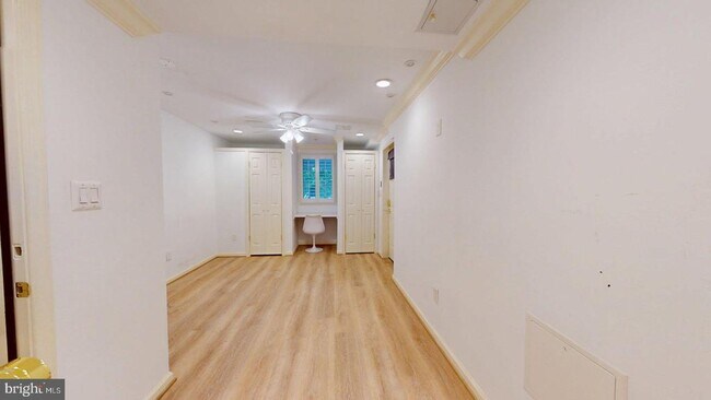 Building Photo - 4145 21st Rd N