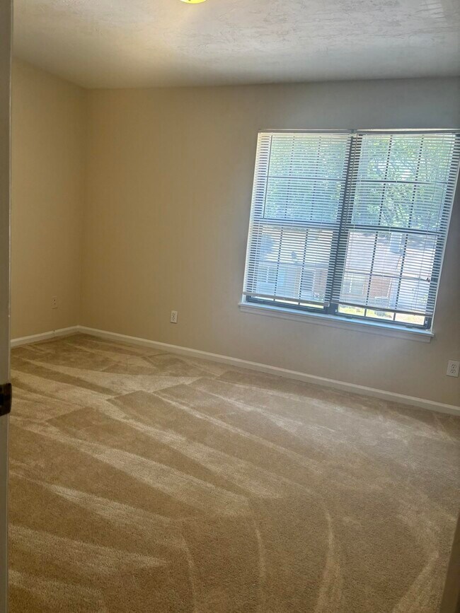 Building Photo - 2528 Prest Ct