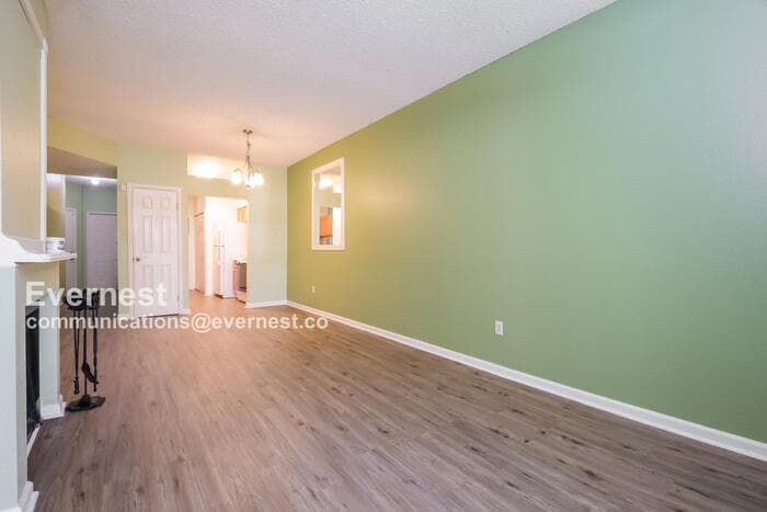 Building Photo - 7476 Singing Hills Dr