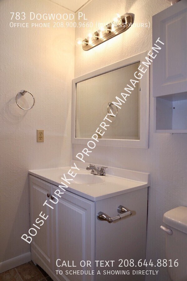 Building Photo - 783 Dogwood Pl