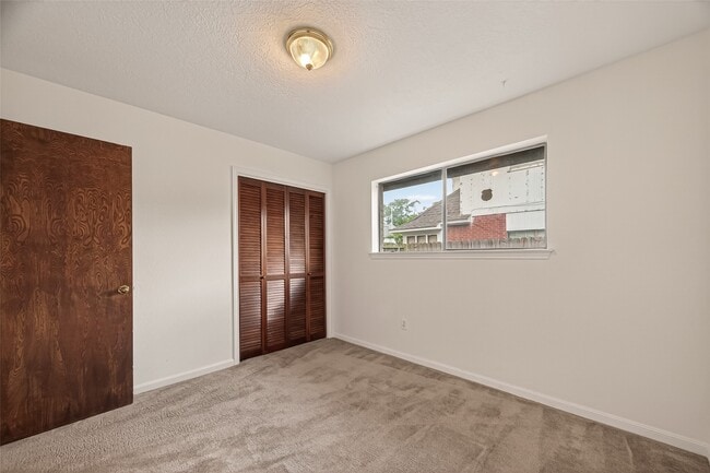 Building Photo - 12835 Woodlite Ln