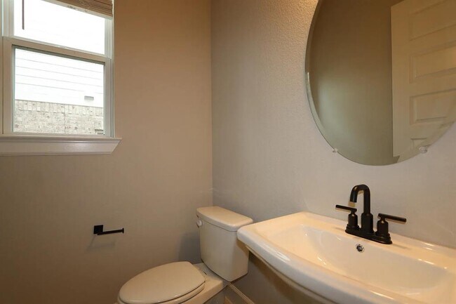 Building Photo - 11802 Hurricane Haze Dr