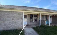 Building Photo - 19 Driftwood Cir