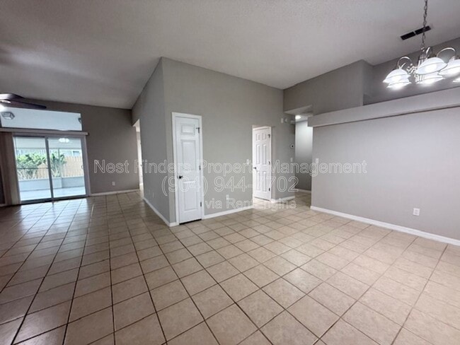 Building Photo - 816 Brookstone Ct