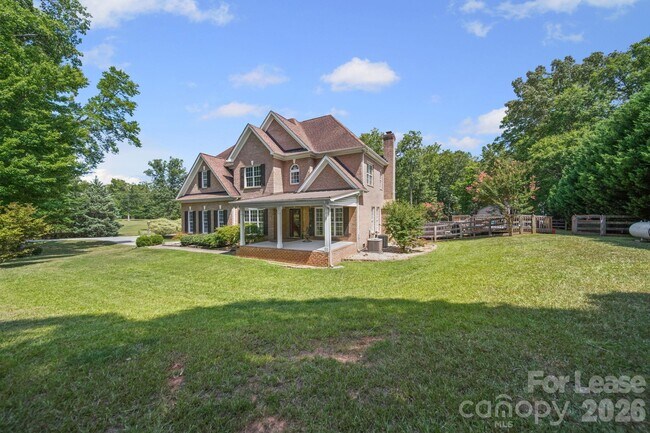 Building Photo - 7107 Nesbit Rd