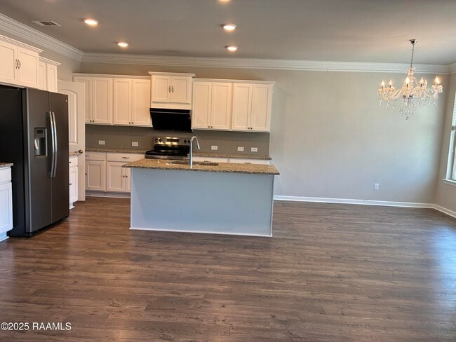 Building Photo - 109 Marais Ave