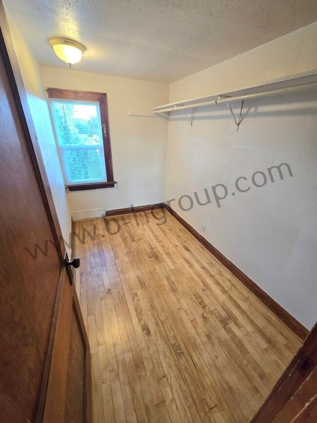 Building Photo - 4808 25th Ave