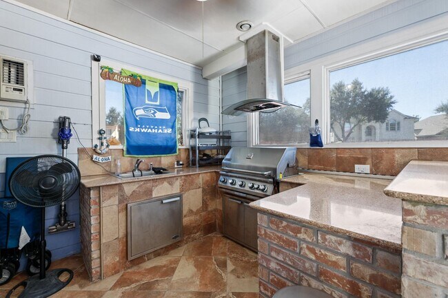 Building Photo - 1515 Wild Fire