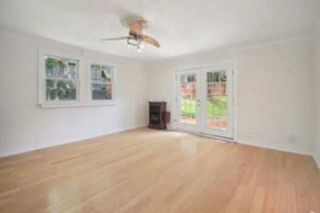 Building Photo - 8413 Spencer Ct