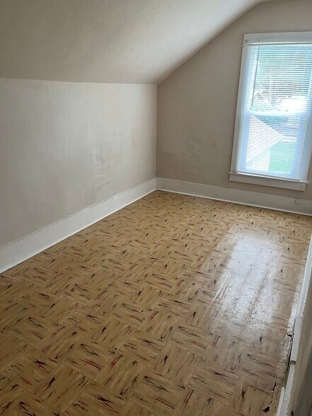 Bedroom 2 - 200 6th Ave SW