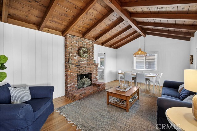 Building Photo - 237 Avenida Montalvo