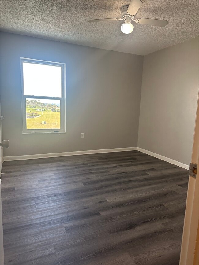 Building Photo - 4590 S Atlantic Ave